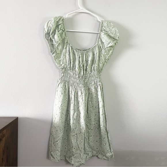 NWT Cotton On Light Mint Green Floral Smocked Dress Off the Shoulder Coquette S - Picture 1 of 7